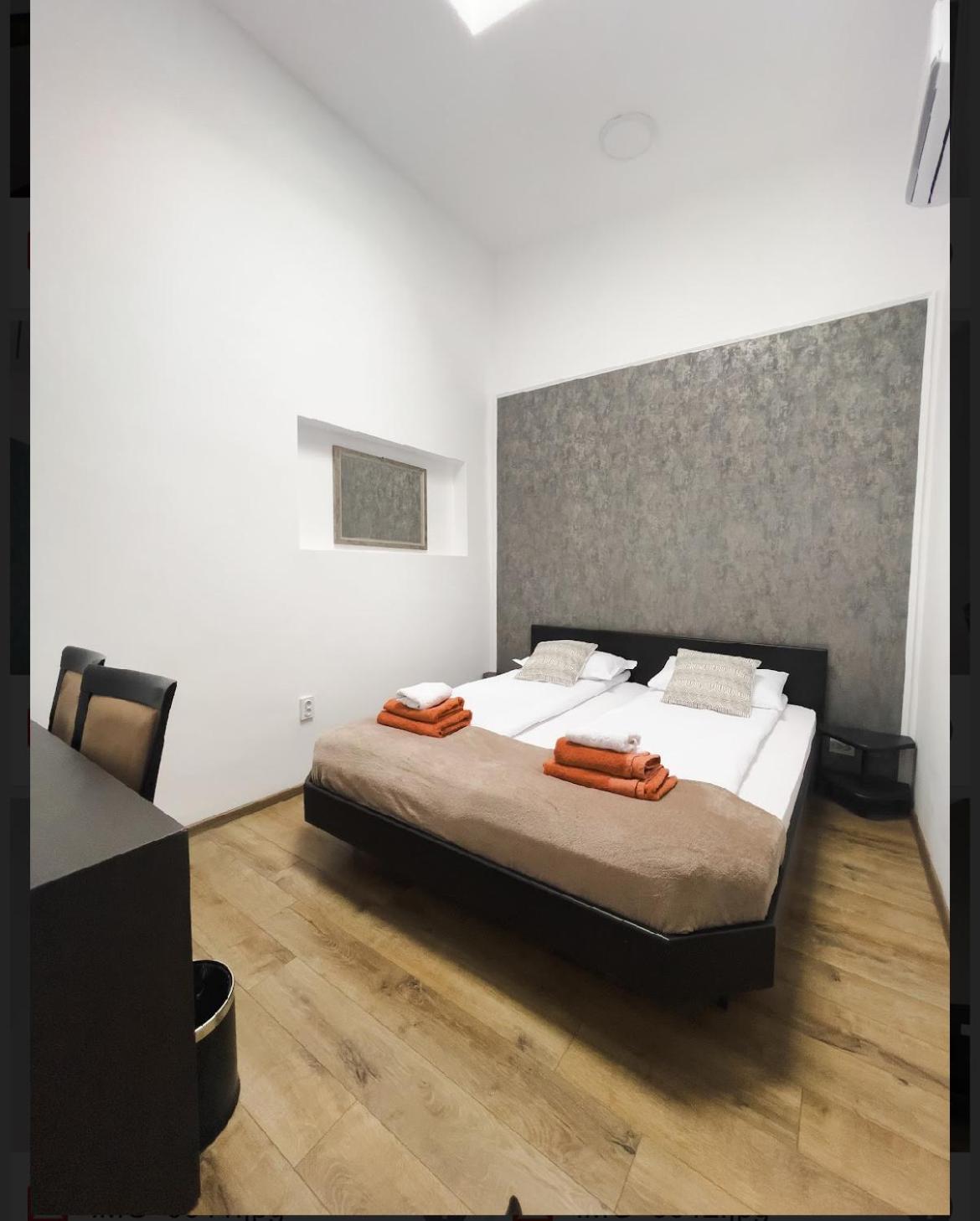 Myda Hotell Apahida Exteriör bild