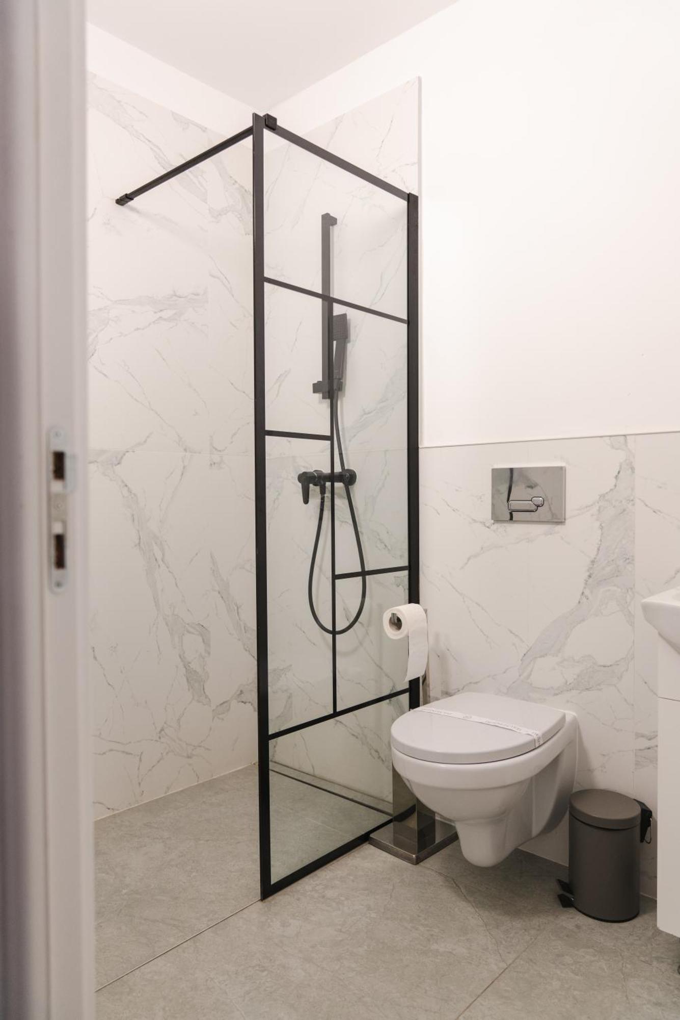 Myda Hotell Apahida Exteriör bild
