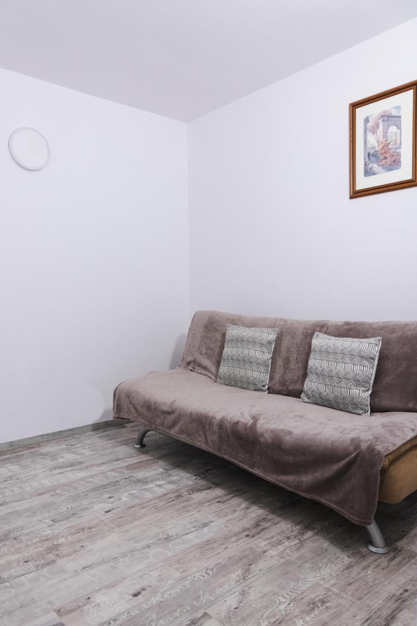 Myda Hotell Apahida Exteriör bild